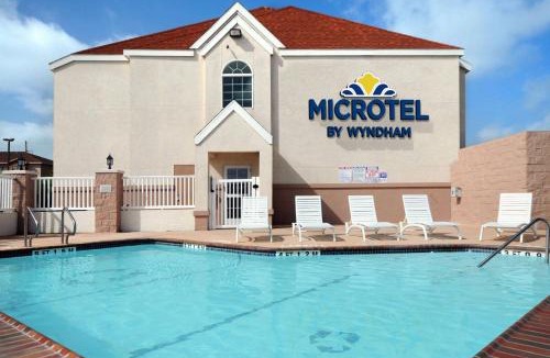 Aransas Pass Hotel | Microtel Inn & Suites by Wyndham Corpus Christi/Aransas Pass