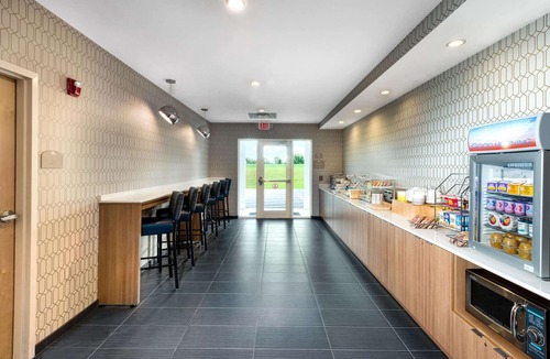 Farmington Hotel | Microtel Inn & Suites by Wyndham Farmington