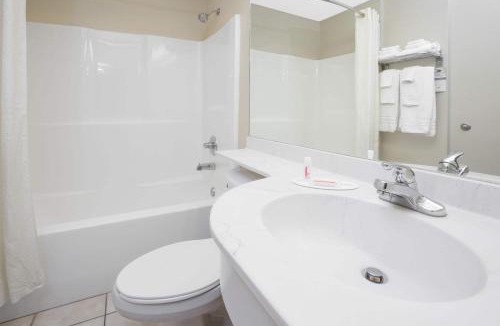 Hattiesburg Hotel | Microtel Inn & Suites by Wyndham Hattiesburg