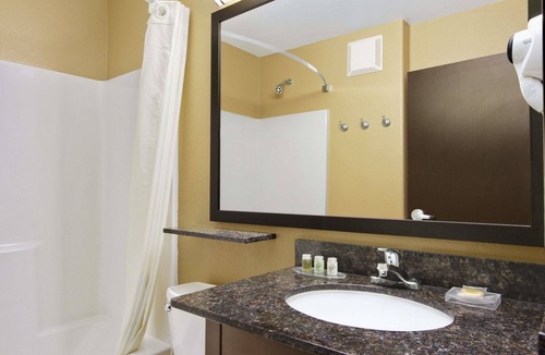 Round Rock Hotel | Microtel Inn & Suites by Wyndham Round Rock
