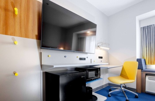 Springville Hotel | Microtel Inn & Suites by Wyndham Springville