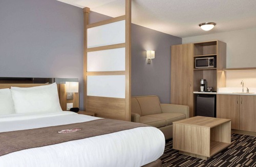 Val-d'Or Hotel | Microtel Inn & Suites By Wyndham Val-d Or