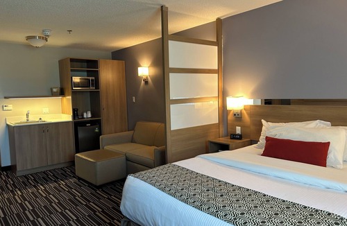 Sudbury Hotel | Microtel Inn & Suites by Wyndham Sudbury