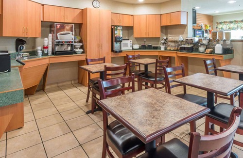 Montville Hotel | Microtel Inn & Suites by Wyndham Uncasville Casino Area