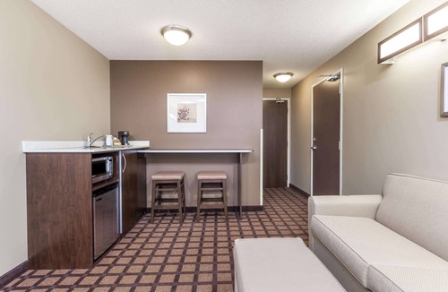 Timmins Hotel | Microtel Inn & Suites by Wyndham Timmins