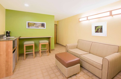 Delphos Hotel | Microtel Inn & Suites by Wyndham Delphos