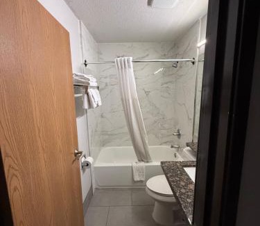 Ardmore Hotel | Microtel Inn & Suites by Wyndham Ardmore
