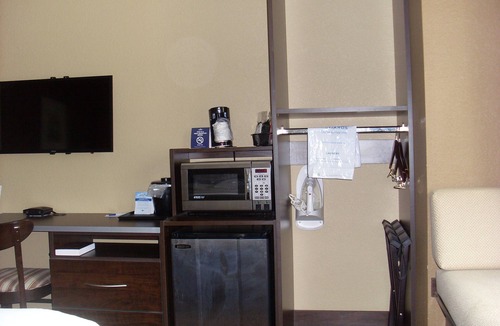 Kenedy Hotel | Microtel Inn & Suites by Wyndham Kenedy/Karnes City