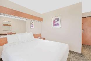 Colfax Hotel | Microtel Inn & Suites by Wyndham Colfax