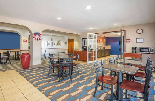 Miami Hotel | Microtel Inn & Suites by Wyndham Miami
