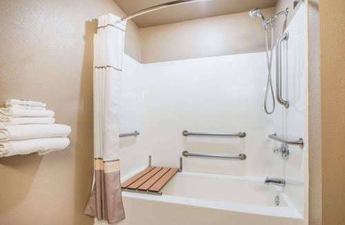 Miami Hotel | Microtel Inn & Suites by Wyndham Miami