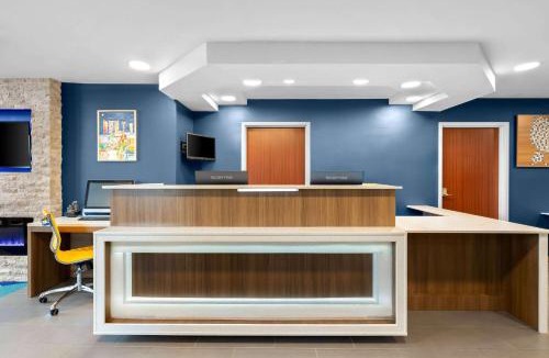 Tulsa Hotel | Microtel Inn & Suites by Wyndham Tulsa - Catoosa Route 66