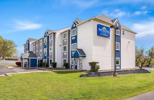 Tulsa Hotel | Microtel Inn & Suites by Wyndham Tulsa - Catoosa Route 66