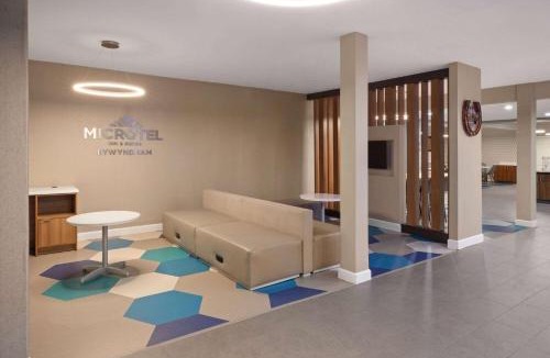 Buda Hotel | Microtel Inn & Suites by Wyndham Buda Austin South