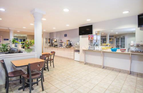 Verdigris Hotel | Microtel Inn & Suites Claremore Route 66