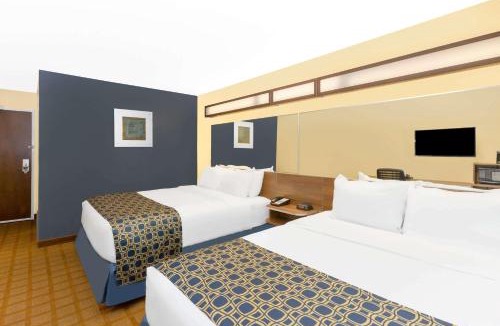 Kearney Hotel | Microtel Inn & Suites - Kearney