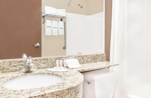 Mansfield Hotel | Microtel Inn & Suites Mansfield PA