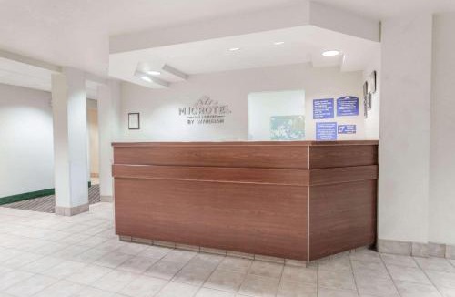 Marianna Hotel | Microtel Inn & Suites Marianna