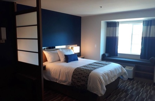 Woodland Park Hotel | Microtel Inn & Suites by Wyndham Woodland Park