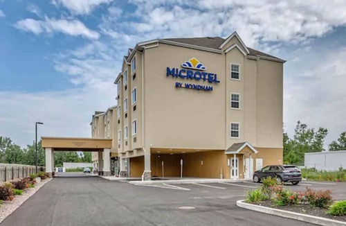 Niagara Falls Hotel | Microtel Inn & Suites by Wyndham Niagara Falls