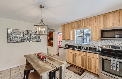 West San Antonio House | Mid Century Beauty by Medical Center