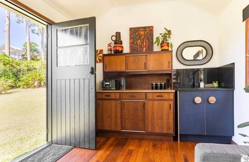 The Gap House | Mid-Century Cabin (by the golf course)