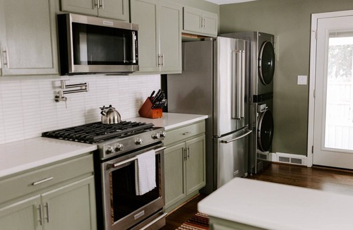 Old Irving Park House | Mid-Century Charmer in Old Irving Park