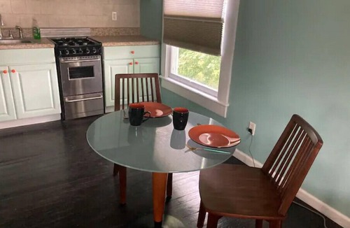 Staunton Apartment | Mid-Century Downtown Staunton Loft