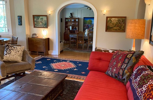 North Evanston Apartment | Mid Century Elegance in Evanston: Vintage Apt 2 BR + Office/Den Guest Room