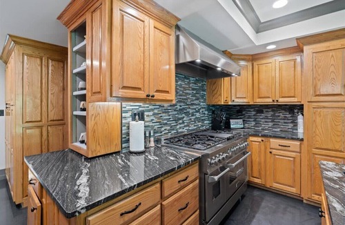 South Pittsburg House | Mid-Century Estate - Home/Loft - Hot Tub/Game Room