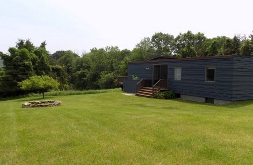 Pine Plains House | Mid-Century Home Surrounded by Meadows
