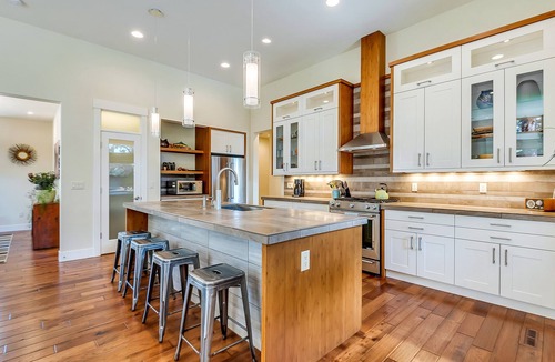 West Hills House | Mid Century Luxury Home; Westside; Walk Everywhere