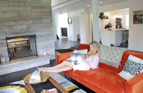 Kerhonkson House | Mid Century Mod 5-Bed, Pool OPEN!, Dogs Welcome