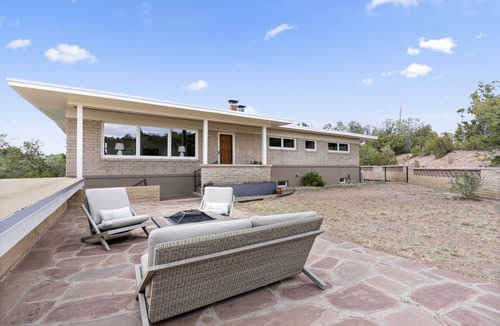 Northeast Santa Fe House | Mid-century Modern 3 min for plaza