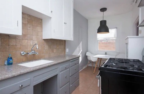 Fort MacArthur Apartment | Mid Century Modern Beachside. Laundry. Parking