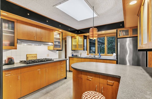 Racine House | Mid-Century Modern Dream Getaway