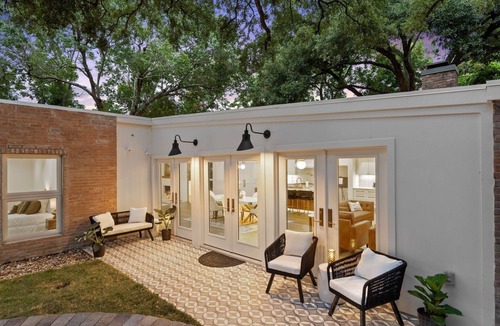 Georgetown House | Mid-Century Modern Gem in Historic Georgetown