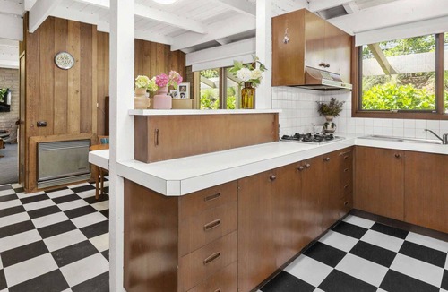 Red Hill House | Mid-century modern haven in Red Hill