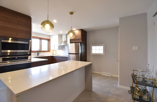 Saint-Hubert House | Mid-Century Modern House near Montreal