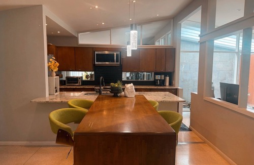 Northwest Dallas House | Mid-Century Modern Oasis w/Pool, Hot Tub & Fire Pit - Perfect World Cup Base