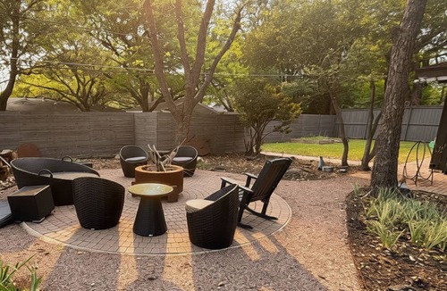 Northwest Dallas House | Mid-Century Modern Oasis w/Pool, Hot Tub & Fire Pit - Perfect World Cup Base