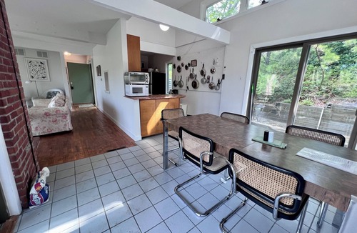 Truro House | Mid-Century Modern Truro on Great Pond (1914)