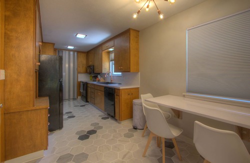 Bartlesville House | Mid-Century Modern home in downtown Bartlesville