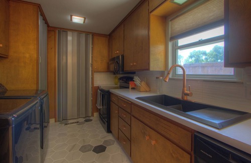 Bartlesville House | Mid-Century Modern home in downtown Bartlesville