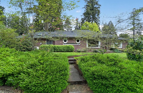 First Addition House | Mid-Century Modern Retreat in Lake Oswego
