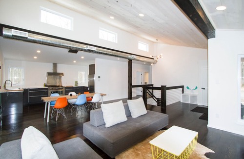 Narrowsburg House | Mid-century modern ranch in Catskills near river