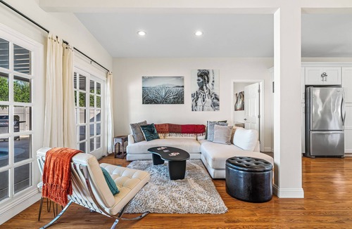 Araby Commons House | Mid-Century Mountain Paradise - Nestled in the heart of Araby, a Palm Springs' coveted neighborhood