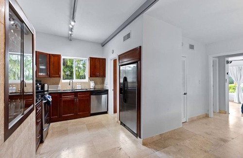 Wilton Manors House | Mid-Century Pool Oasis | Hot Tub | Near Beach