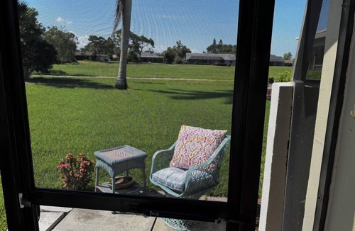 The Meadows Condo | Mid Century styled condo in charming Sarasota