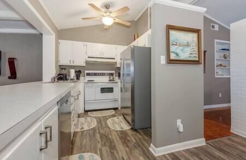 Winston - Salem House | Mid-Century Triad Gem: 3 Beds, 2 Baths